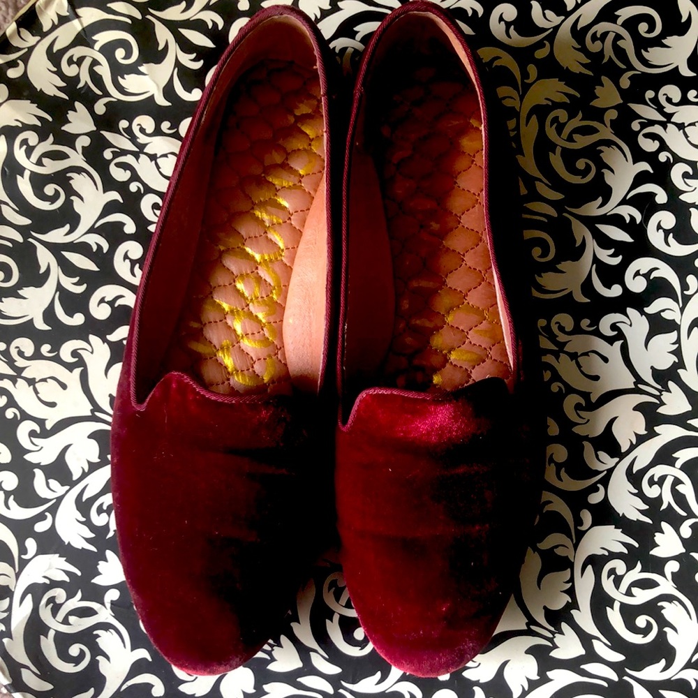 Velvet burgundy loafer flats